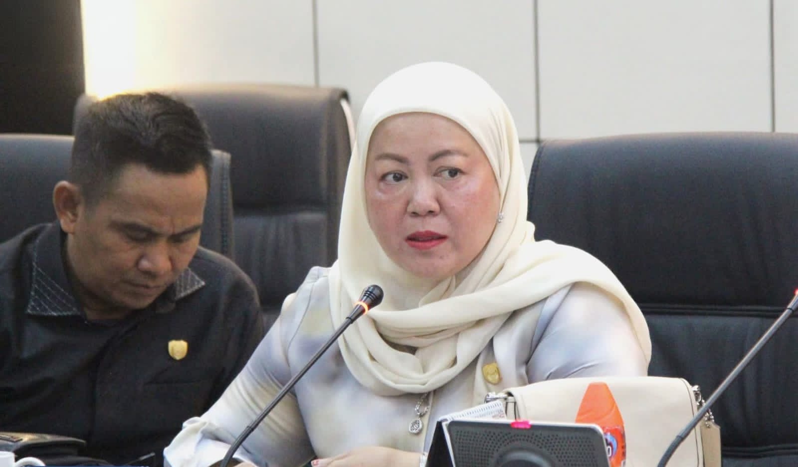 Hj Henny Rosgiati Imbau Warga Lahei Tidak Mudah Terprovokasi dan Utamakan Dialog