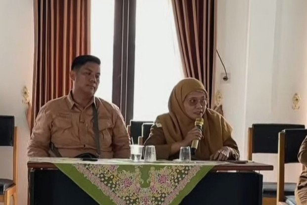 Warga Sei Rahayu II Usulkan Perbaikan Jalan Poros Dalam Reses DPRD