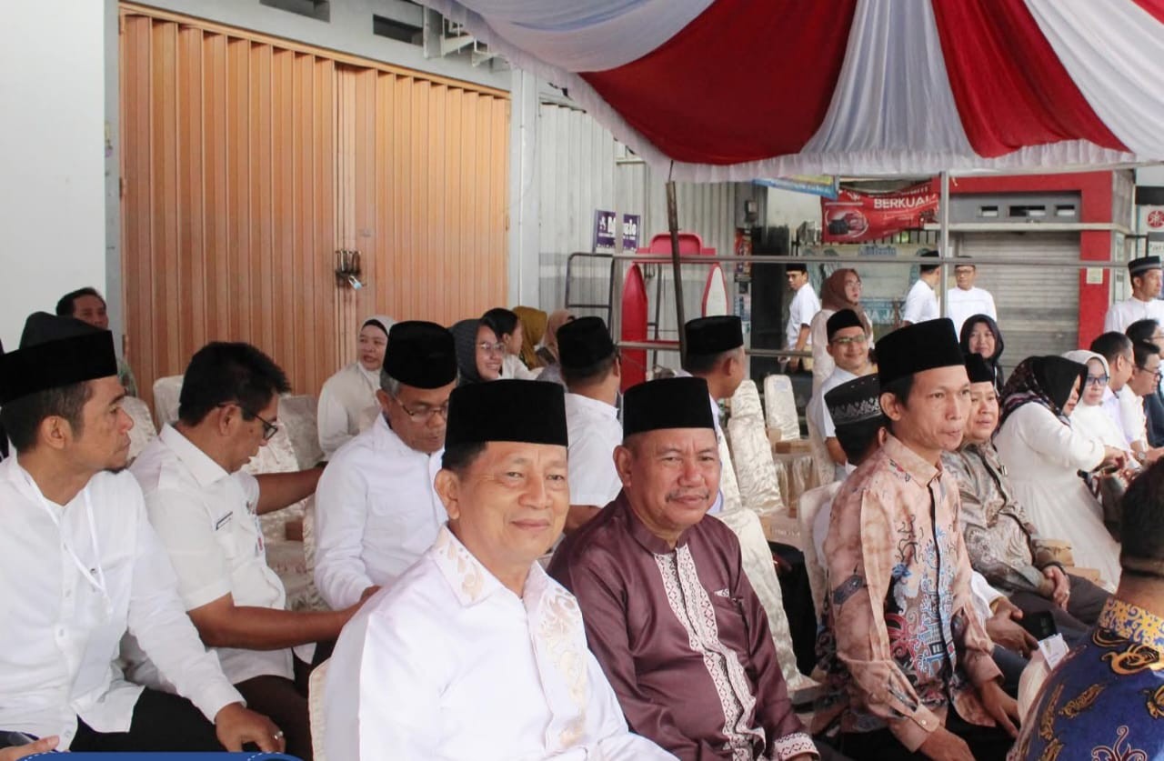 Anggota DPRD Sambut Baik Progres Penataan Jalan Pusat Kota Muara Teweh - (Ada 0 foto)